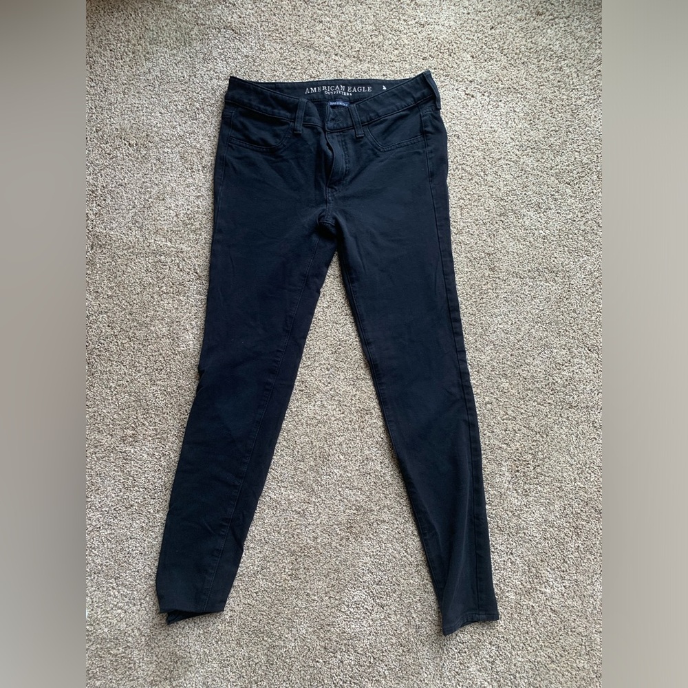 American eagle skinny jeans color black size 6
